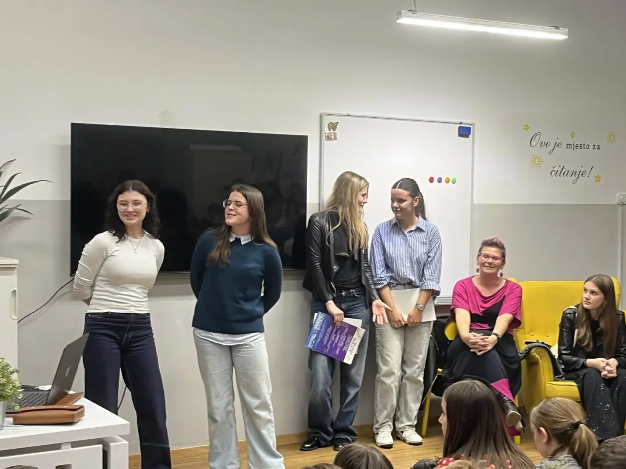 Gimnazija Josipa Slavenskog Čakovec 4 Gimnazija Josipa Slavenskog Čakovec 4