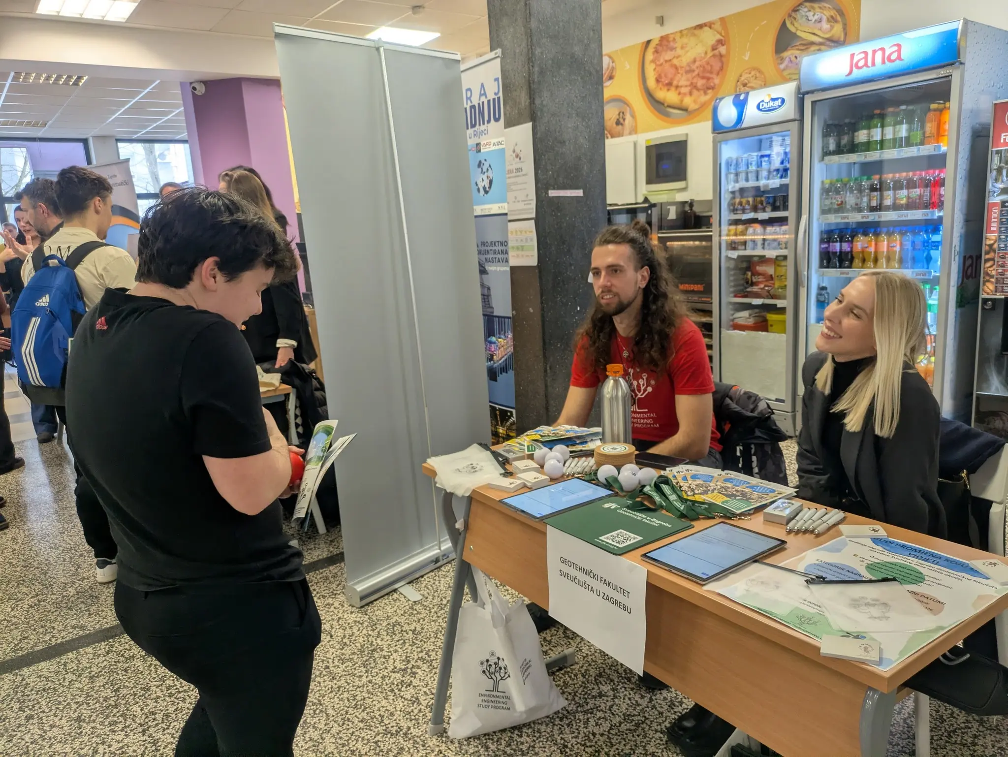 Gimnazija Josipa Slavenskog Čakovec Dan karijera (13)