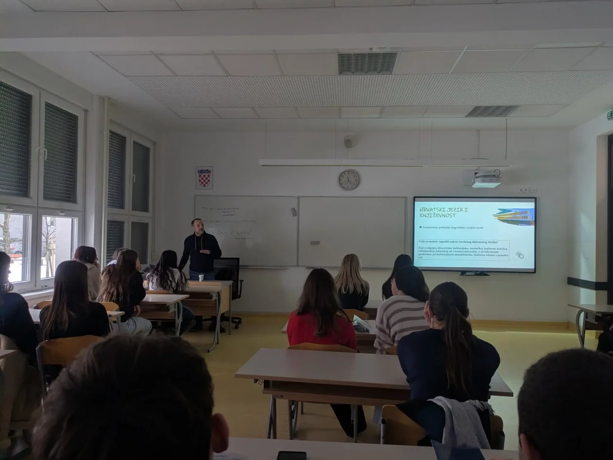 Gimnazija Josipa Slavenskog Čakovec Dan karijera (14)