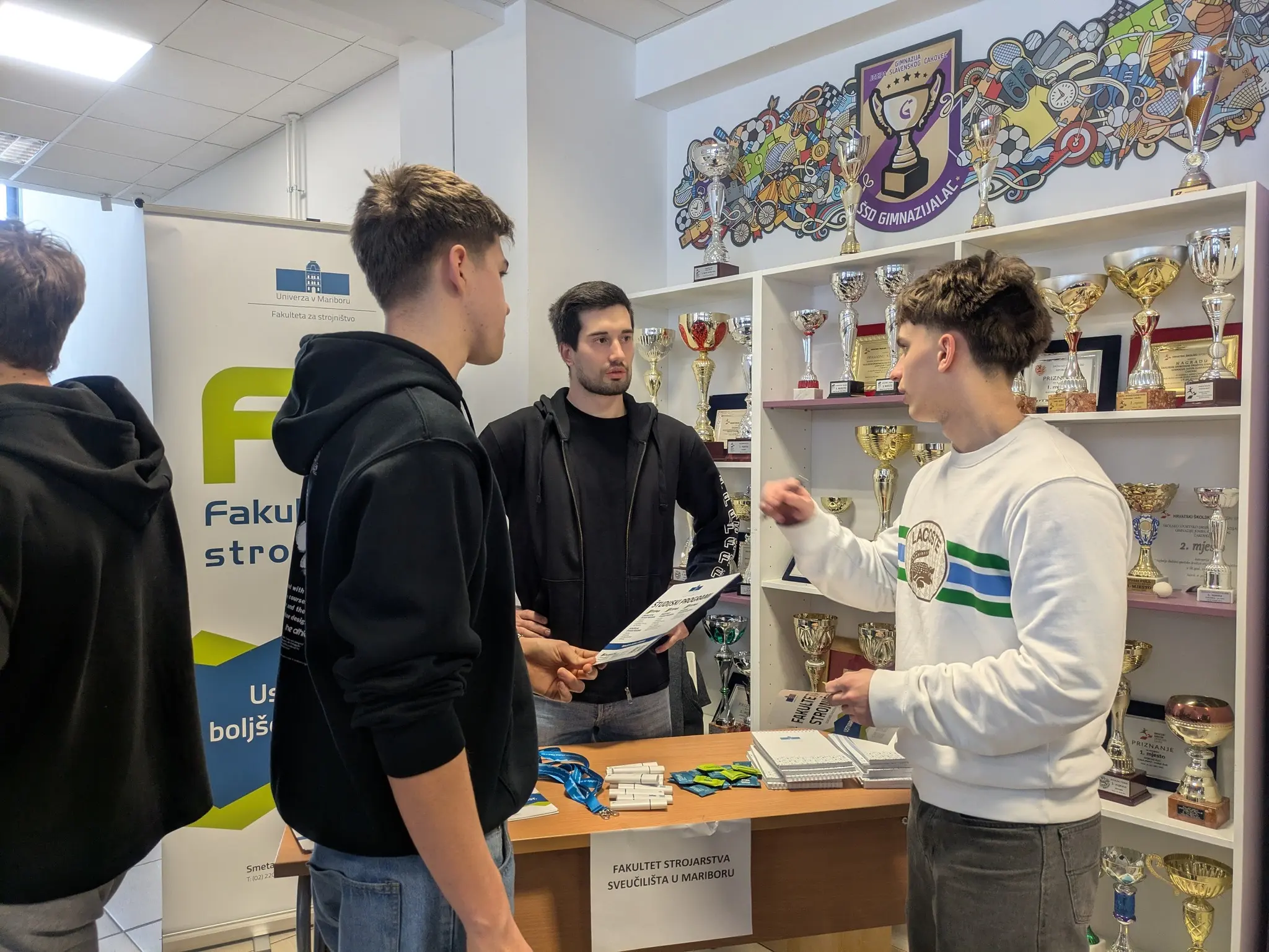 Gimnazija Josipa Slavenskog Čakovec Dan karijera (23)