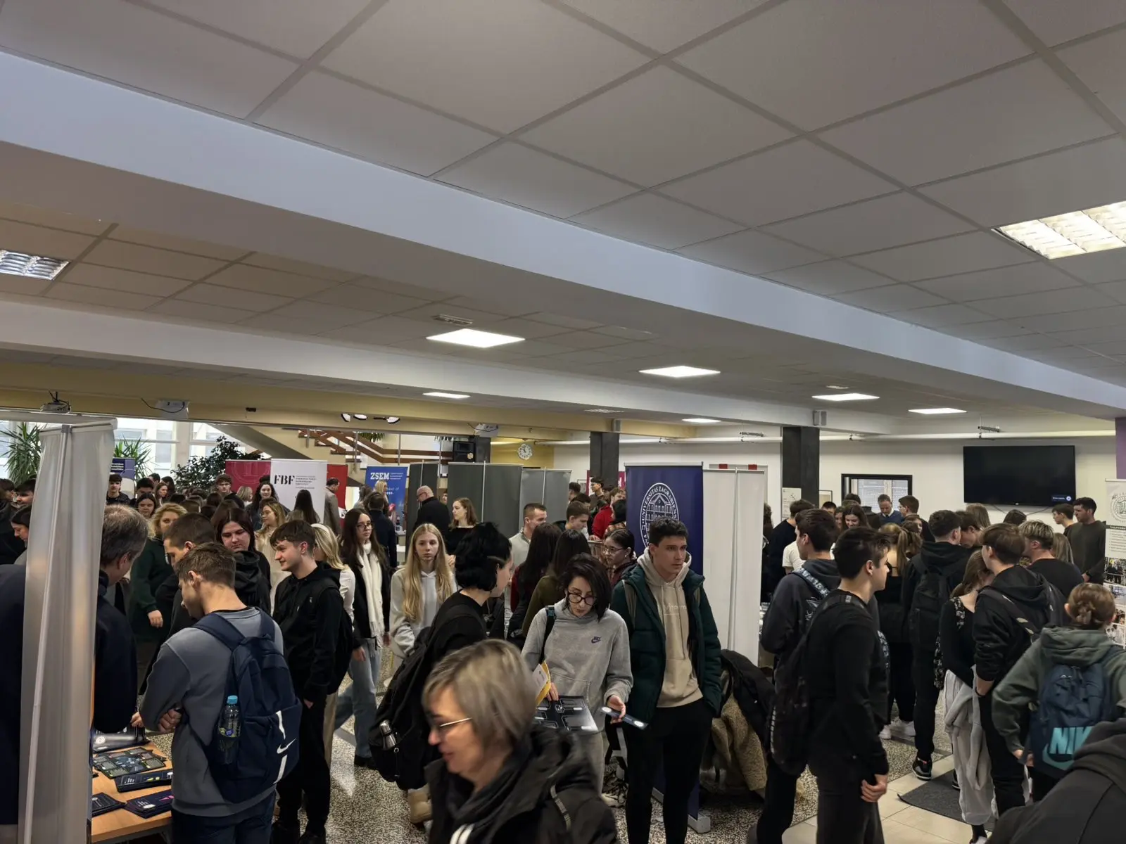 Gimnazija Josipa Slavenskog Čakovec Dan karijera (8)