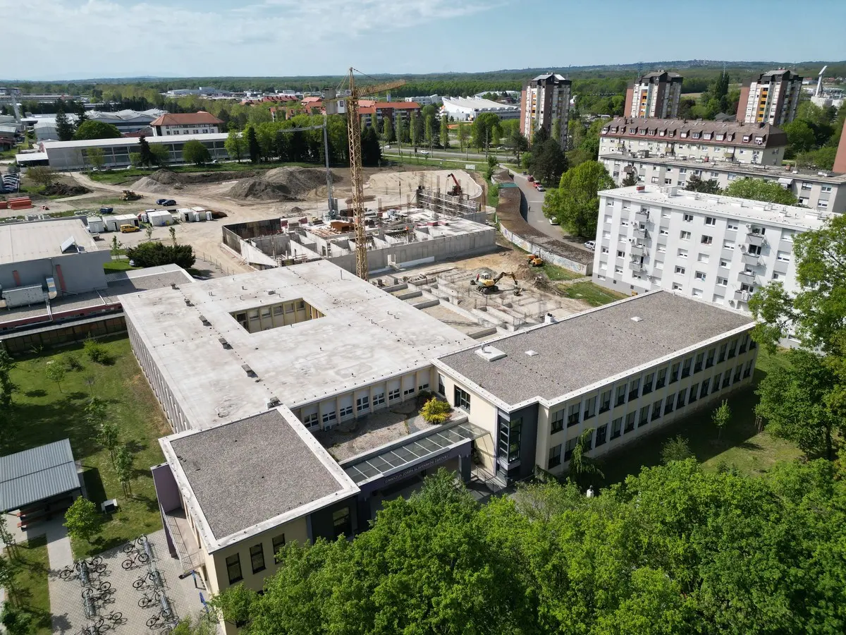 Gimnazija Josipa Slavenskog Čakovec gradnja (4)