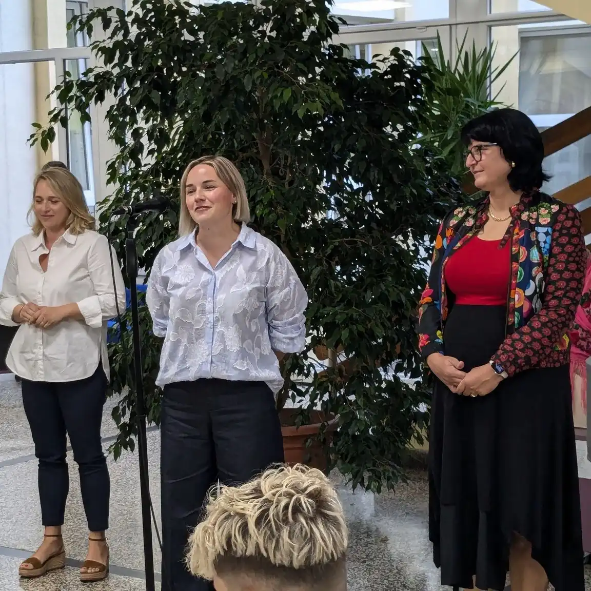 Gimnazija Josipa Slavenskog Čakovec – nova godina 2024 (2) Gimnazija Josipa Slavenskog Čakovec – nova godina 2024 (2)