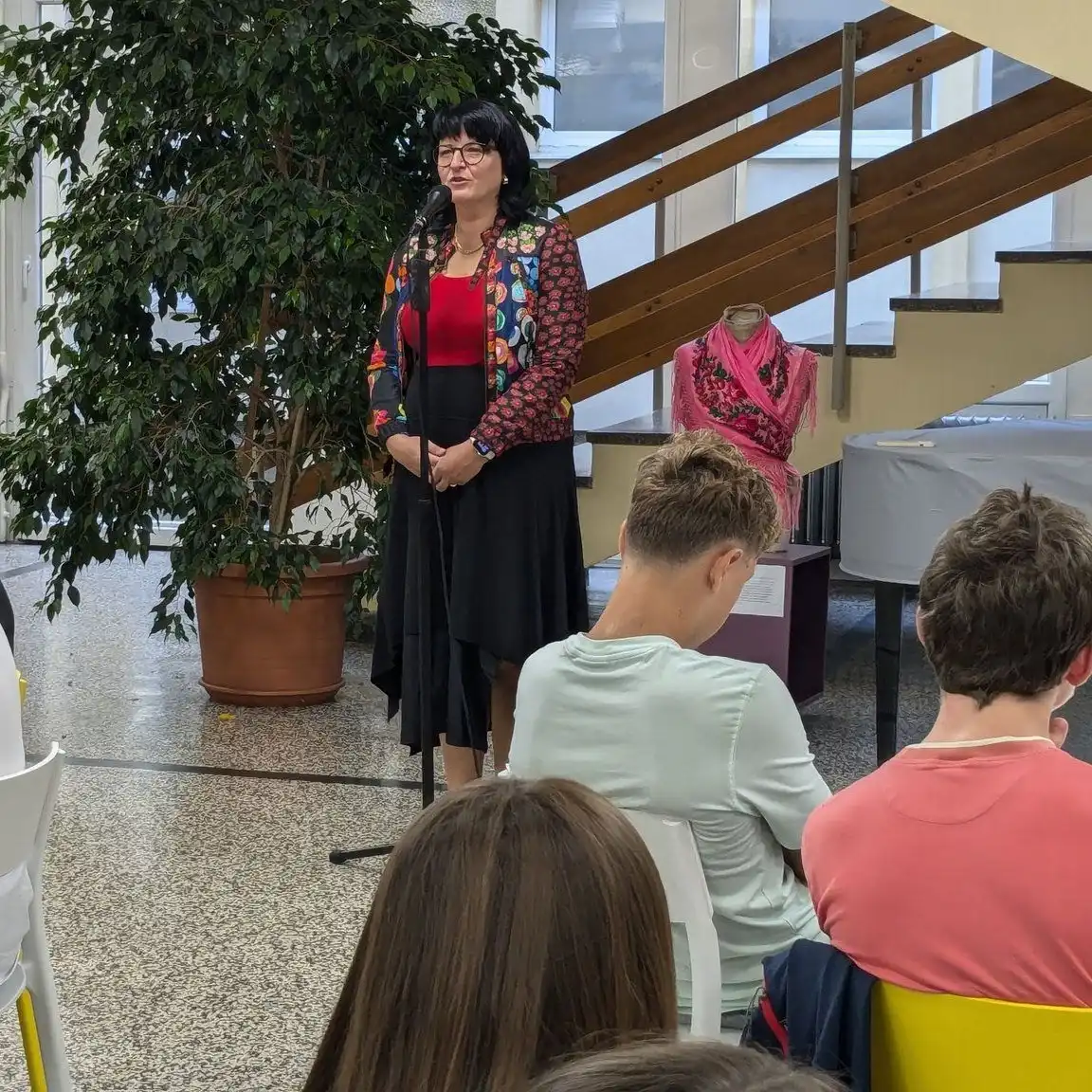 Gimnazija Josipa Slavenskog Čakovec – nova godina 2024 (3) Gimnazija Josipa Slavenskog Čakovec – nova godina 2024 (3)