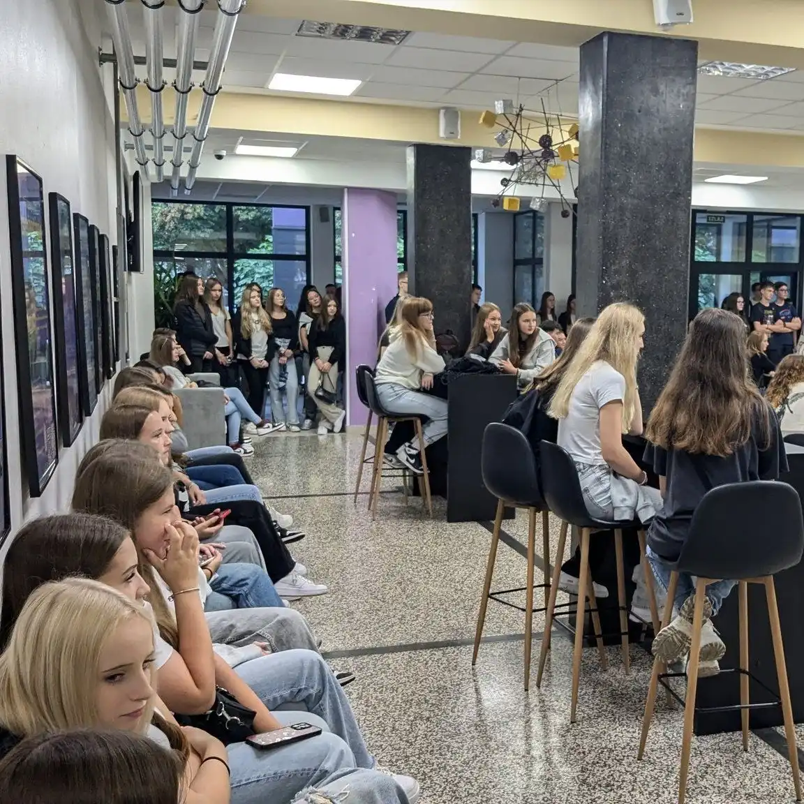 Gimnazija Josipa Slavenskog Čakovec – nova godina 2024 (8) Gimnazija Josipa Slavenskog Čakovec – nova godina 2024 (8)