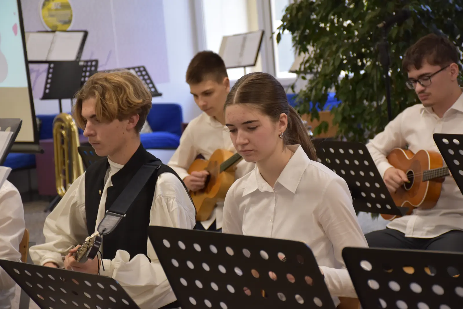 Gimnazija, Međimurska popevka (10)