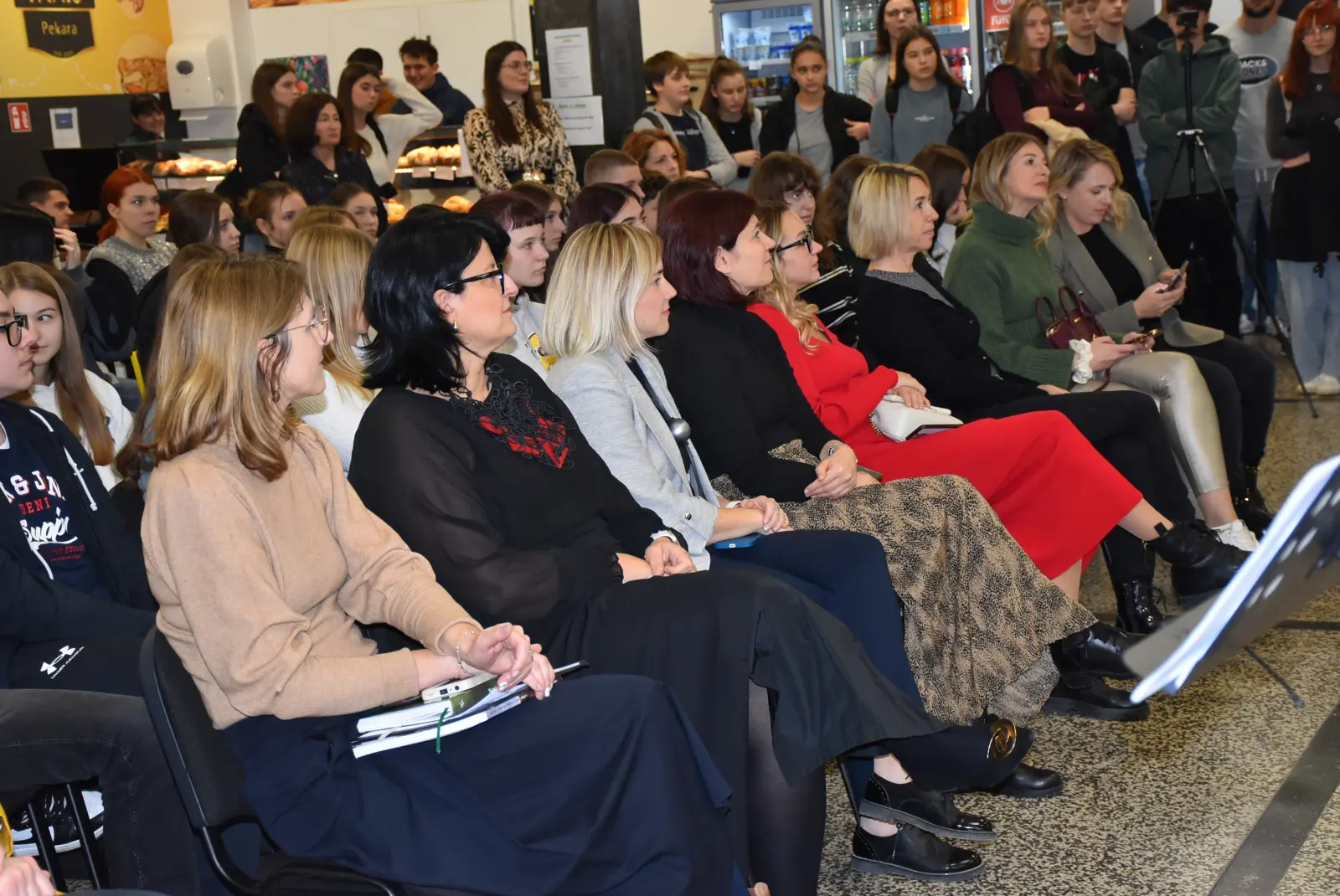 Gimnazija, Međimurska popevka (4)