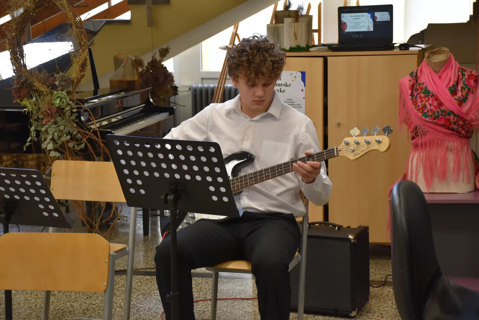 Gimnazija, Međimurska popevka (9)