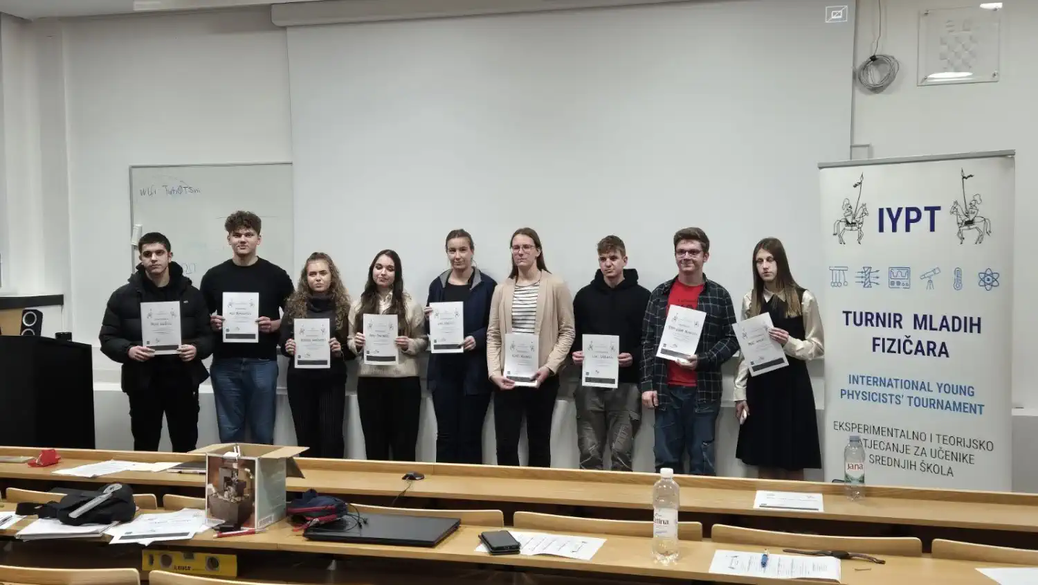 Gimnazijalci fizičari 2025 (5) Gimnazijalci fizičari 2025 (5)