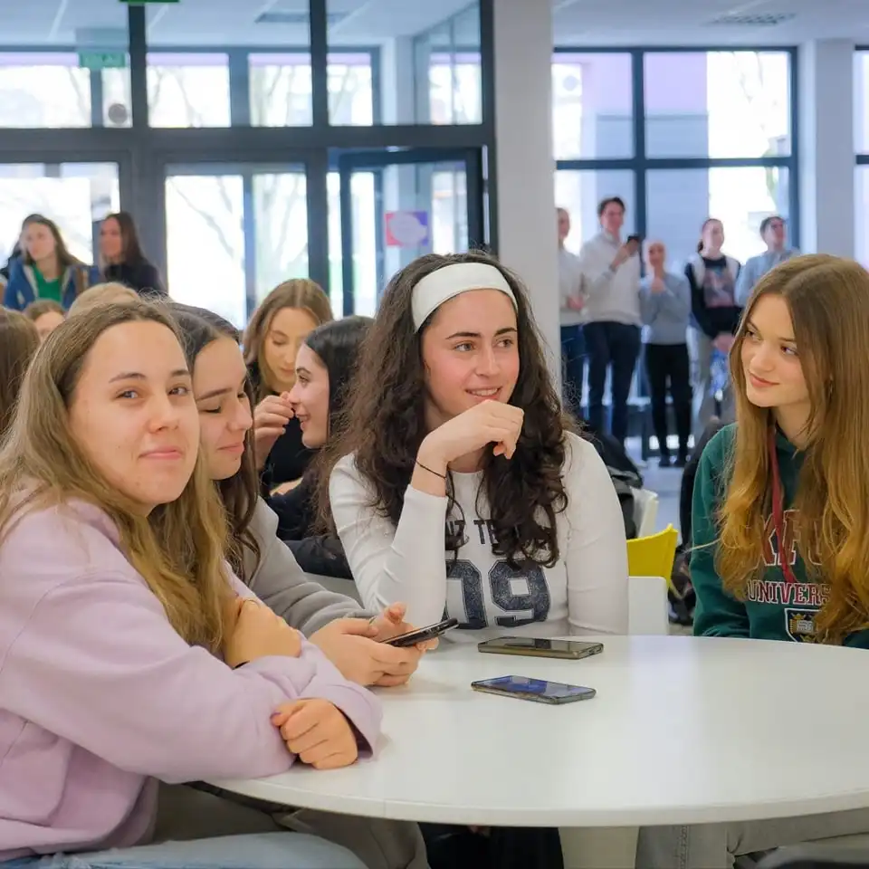 Gimnazijalci obilježili mjesec ‘frankofonije’ (8)