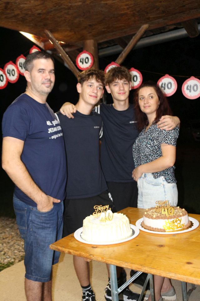 Goran Friščić (8) Goran Friščić (8)