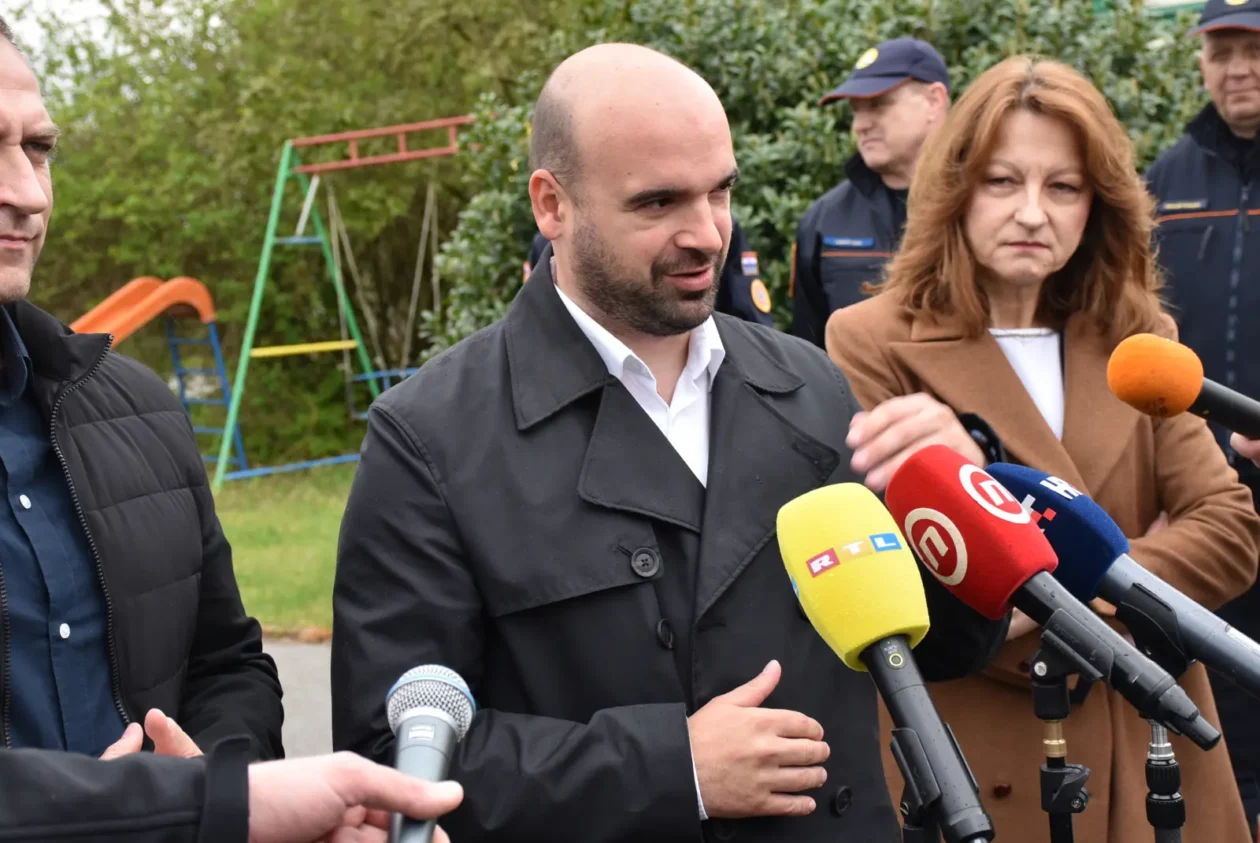 Goričan, slinavka i šap, granični prijelaz, Vlajčić (15) Goričan, slinavka i šap, granični prijelaz, Vlajčić (15)