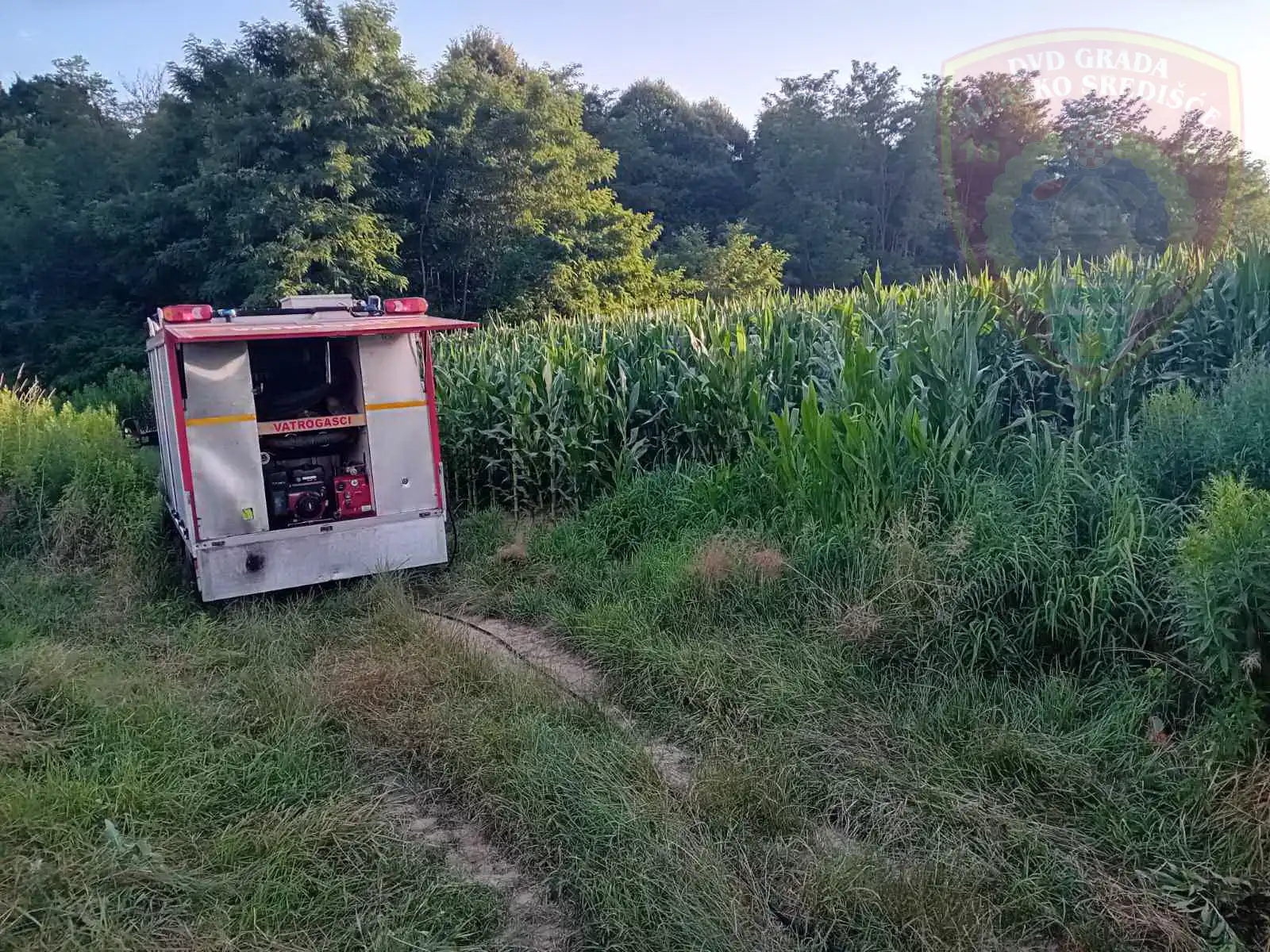 Gorjelo smeće u Štrukovcu (3)