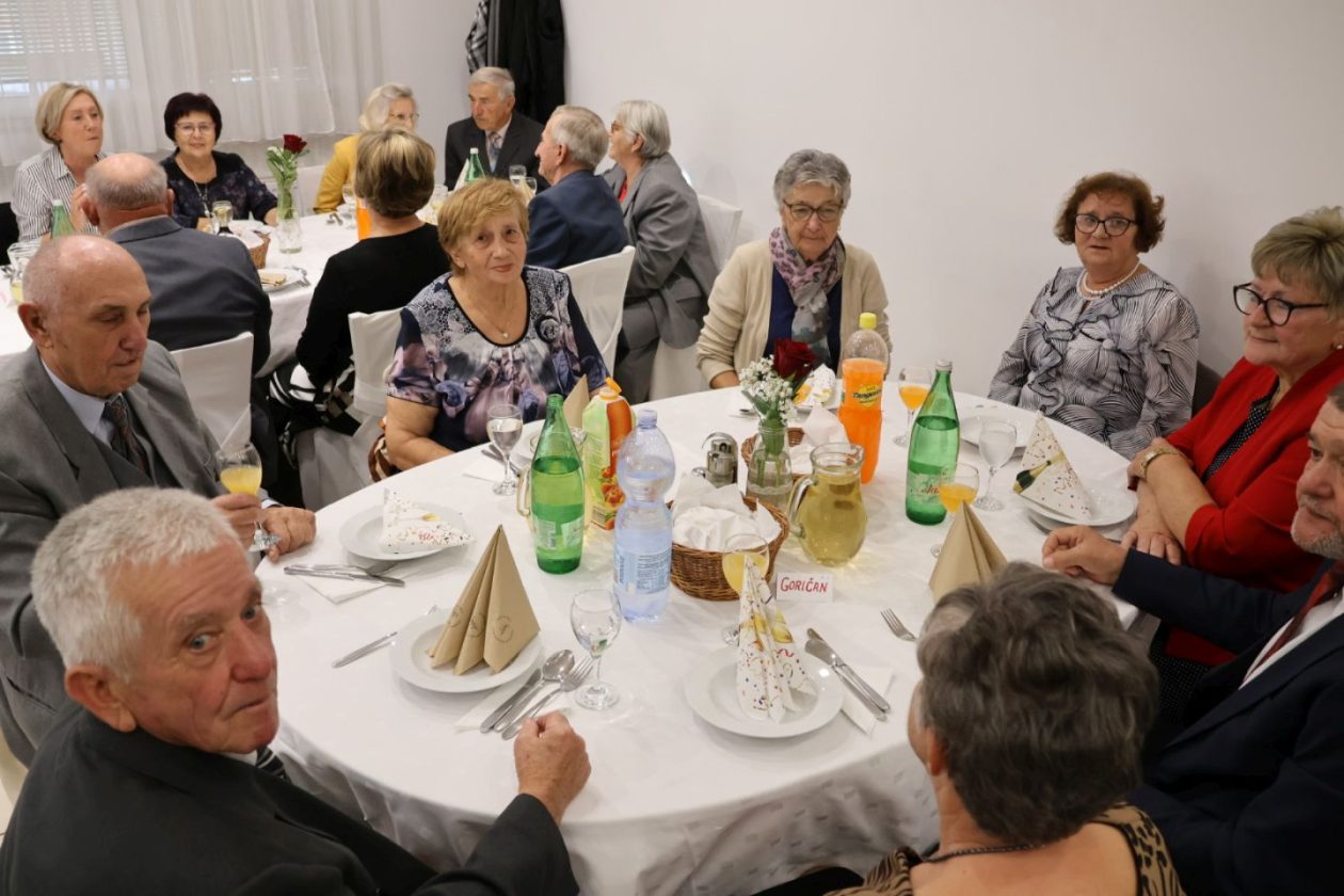 Gornja Dubrava 50 i 60 godina parovi MUMŽ (10)