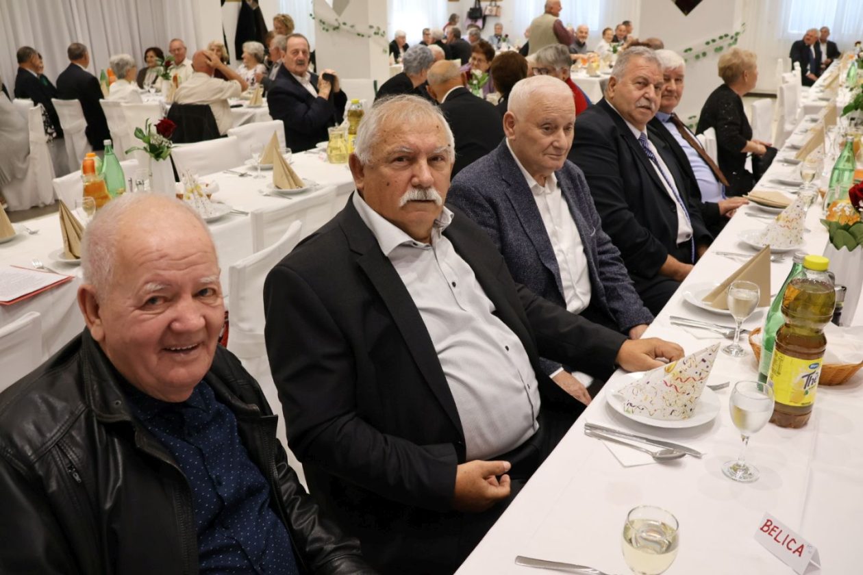 Gornja Dubrava 50 i 60 godina parovi MUMŽ (5)