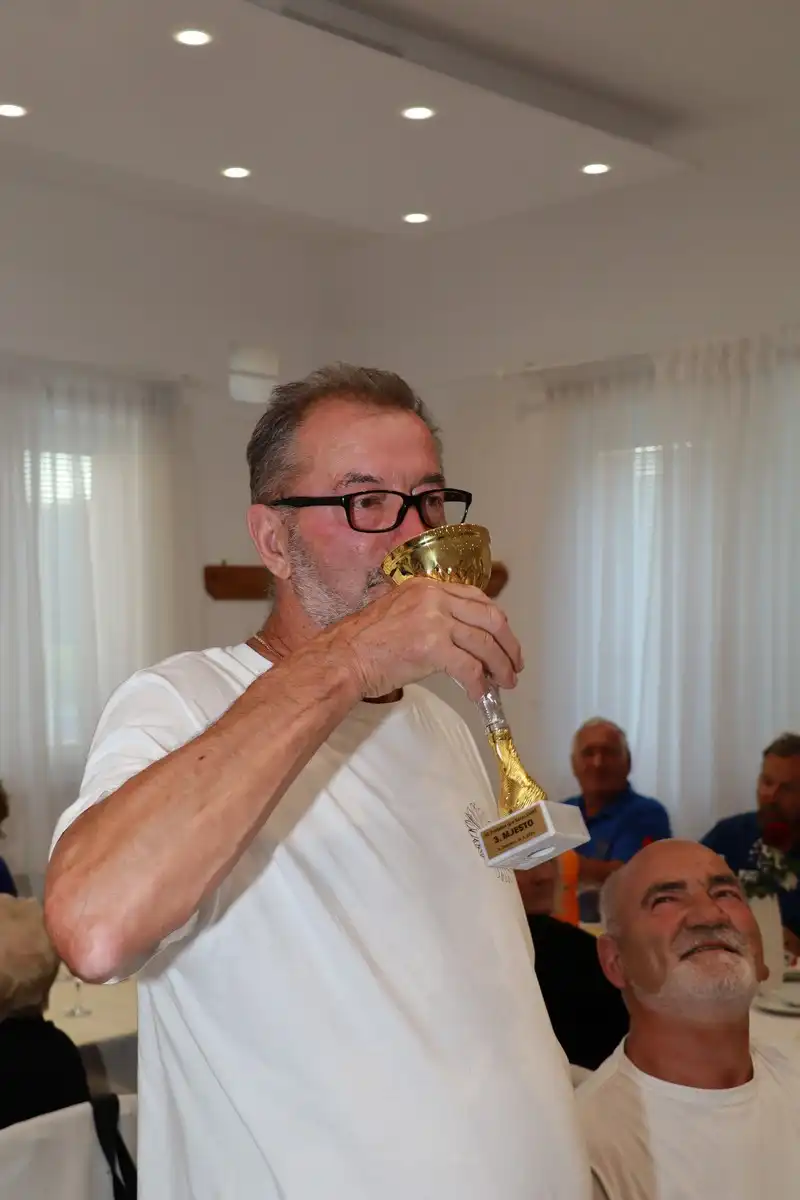 Gornja Dubrava – umirvoljenici (41)