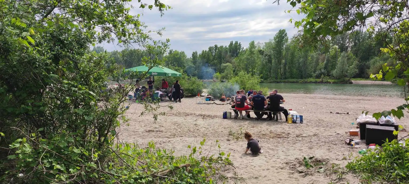 Gornji Hrašćan plaža – prvi maj 2024 (6) Gornji Hrašćan plaža – prvi maj 2024 (6)