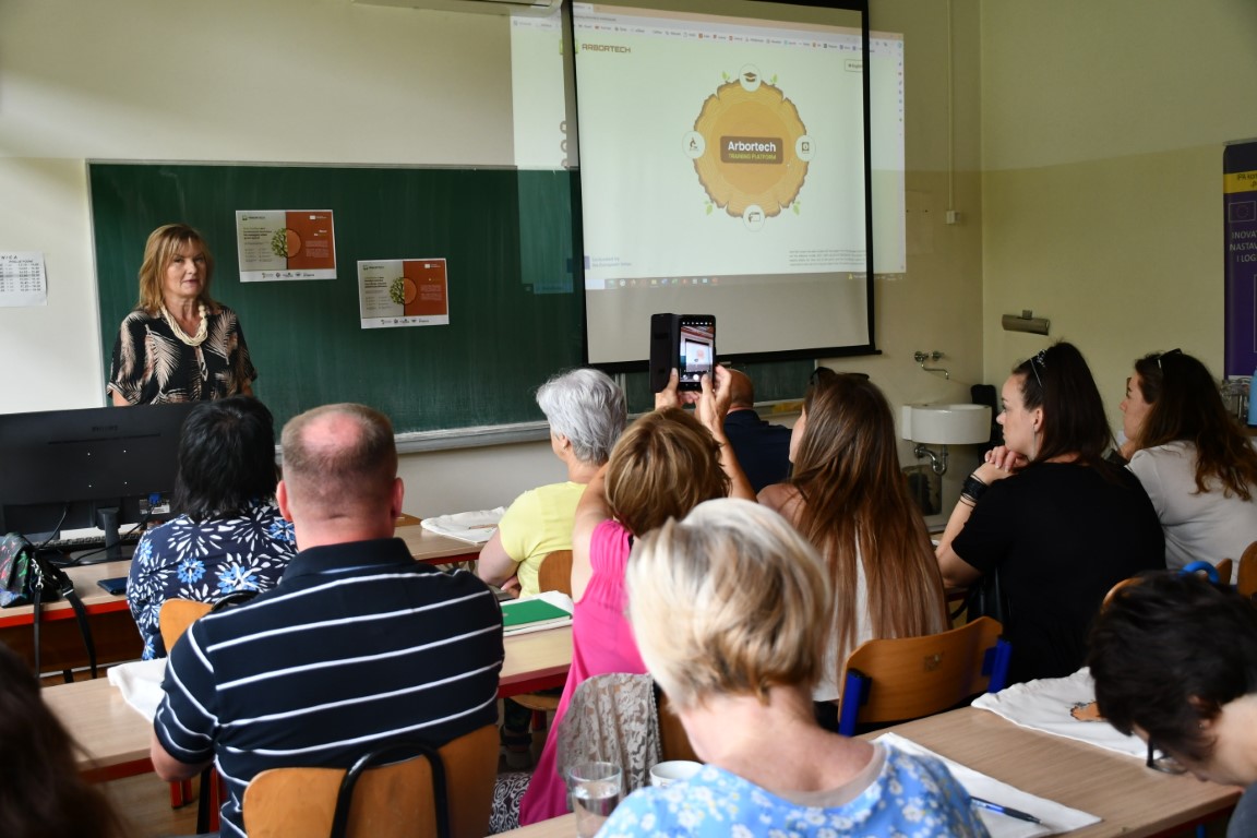 Gospodarska skola (26) (Medium)