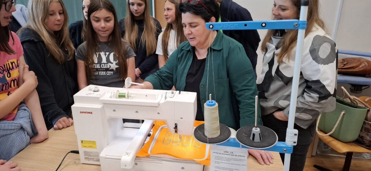 Gospodarska škola ČK – radionica šivanja ‘strojni vez’ (1)