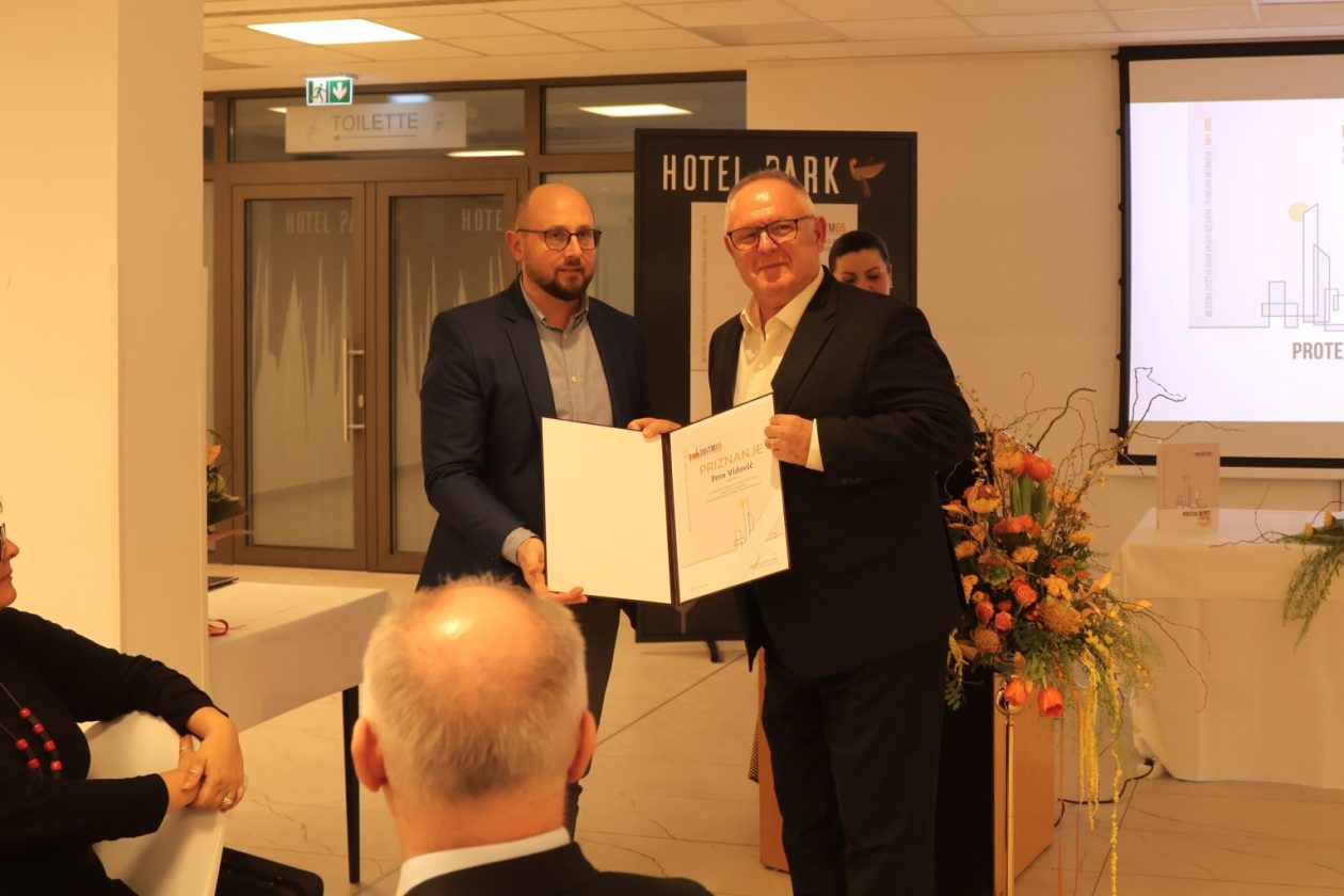 Grad Čakovec 65 godina Društva građevinskih inženjera i tehničara Međimurja (21) Grad Čakovec 65 godina Društva građevinskih inženjera i tehničara Međimurja (21)