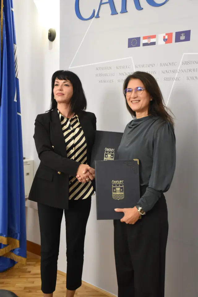 Grad Čakovec, Trg Republike, rekontrukcija, Maja Đurkin, potpisivanje ugovora (11)