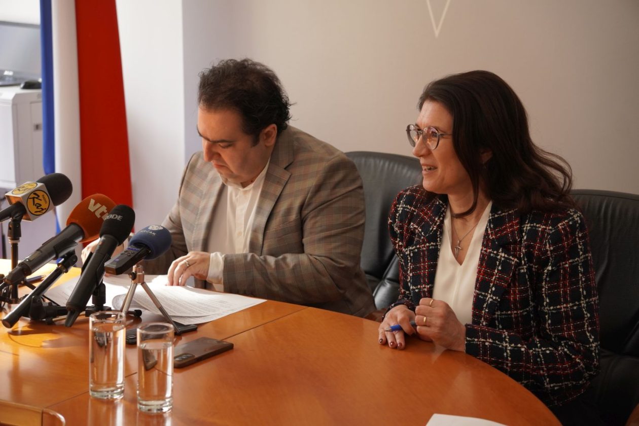 Grad Čakovec potpisivanje ugovora u udrugama (20) Grad Čakovec potpisivanje ugovora u udrugama (20)