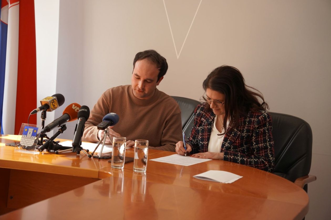 Grad Čakovec potpisivanje ugovora u udrugama (23) Grad Čakovec potpisivanje ugovora u udrugama (23)