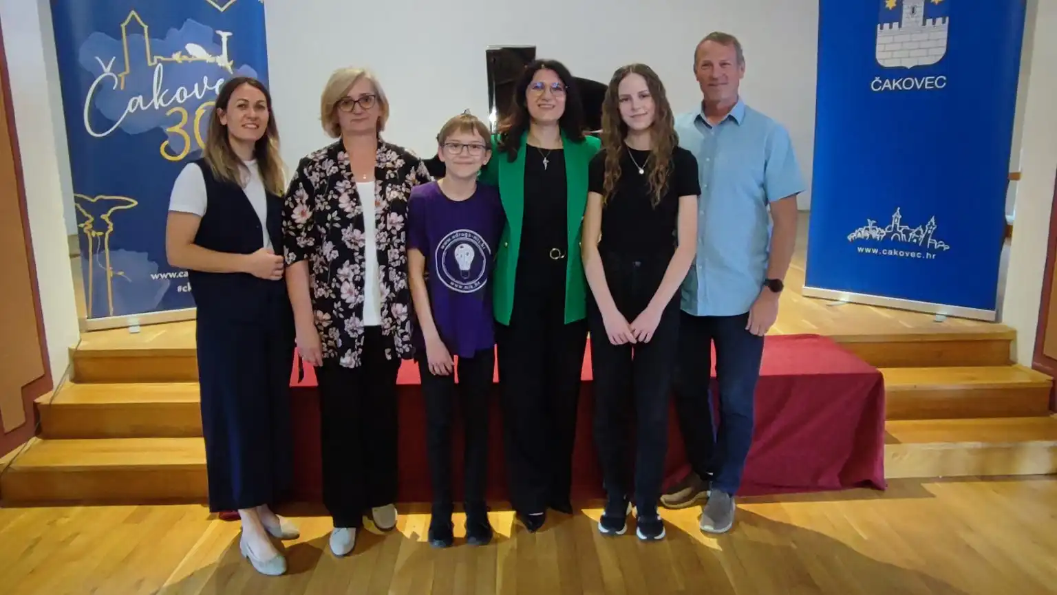 Grad Čakovec – učenici i mentori nagrade (3) Grad Čakovec – učenici i mentori nagrade (3)