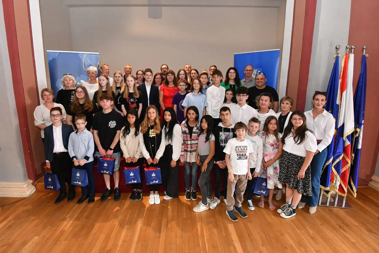 Grad Čakovec – učenici i mentori nagrade (8) Grad Čakovec – učenici i mentori nagrade (8)