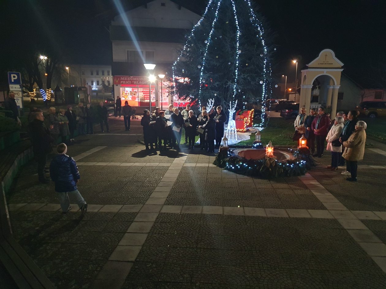 Grad Mursko Središće paljenje 2. adventske svijeće (5)