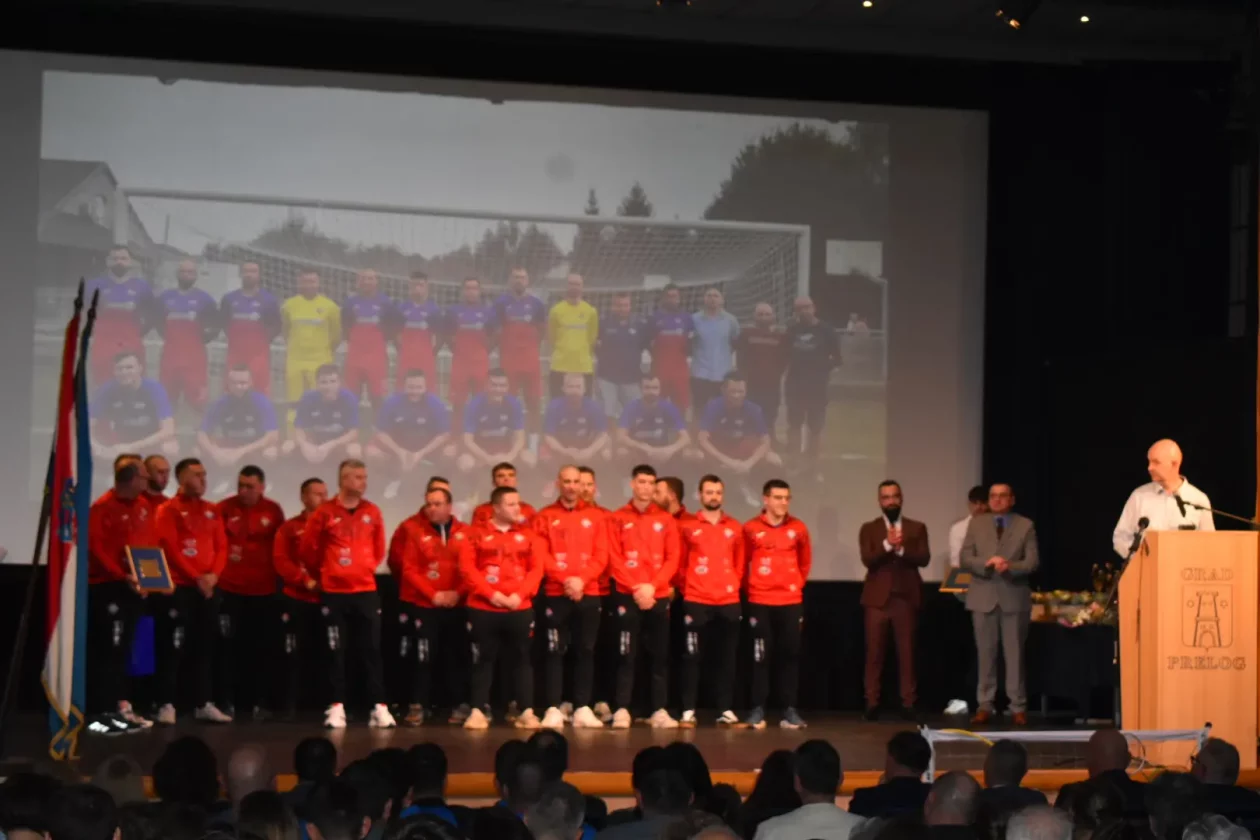 Grad Prelog Sportaši DODJELA NAGRADA NAJBOLJIM SPORTAŠIMA (14) Grad Prelog Sportaši DODJELA NAGRADA NAJBOLJIM SPORTAŠIMA (14)