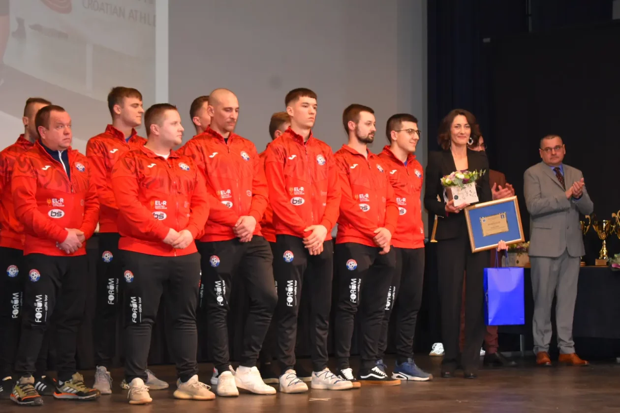 Grad Prelog Sportaši DODJELA NAGRADA NAJBOLJIM SPORTAŠIMA (15) Grad Prelog Sportaši DODJELA NAGRADA NAJBOLJIM SPORTAŠIMA (15)