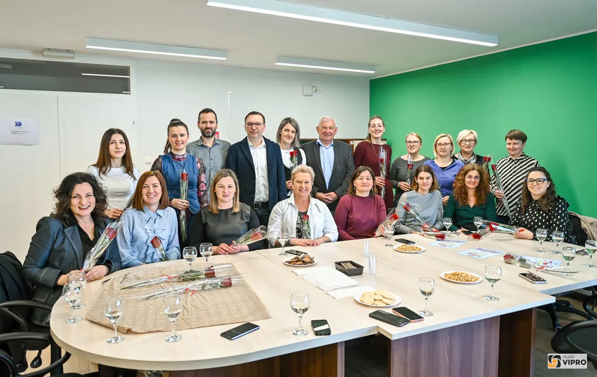 Grad Prelog dan žena studio Vipro (1)