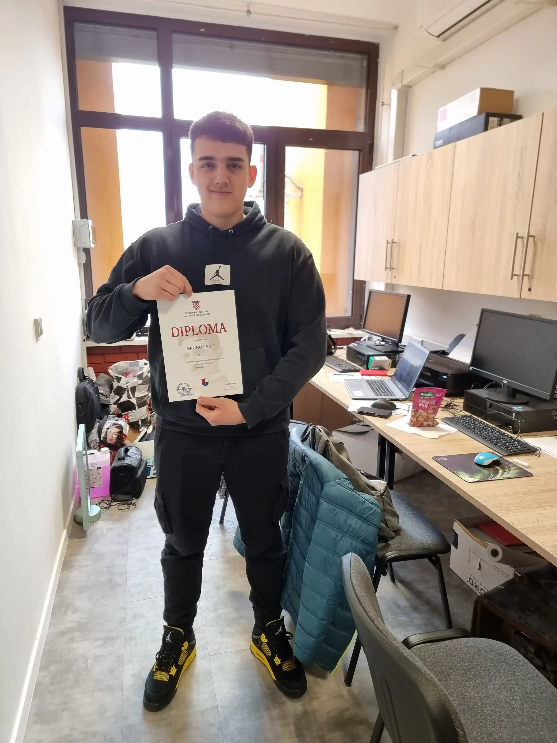 Graditeljska škola Čakovec prva na međužupanijskom natjecanju iz web dizajna! (10) Graditeljska škola Čakovec prva na međužupanijskom natjecanju iz web dizajna! (10)