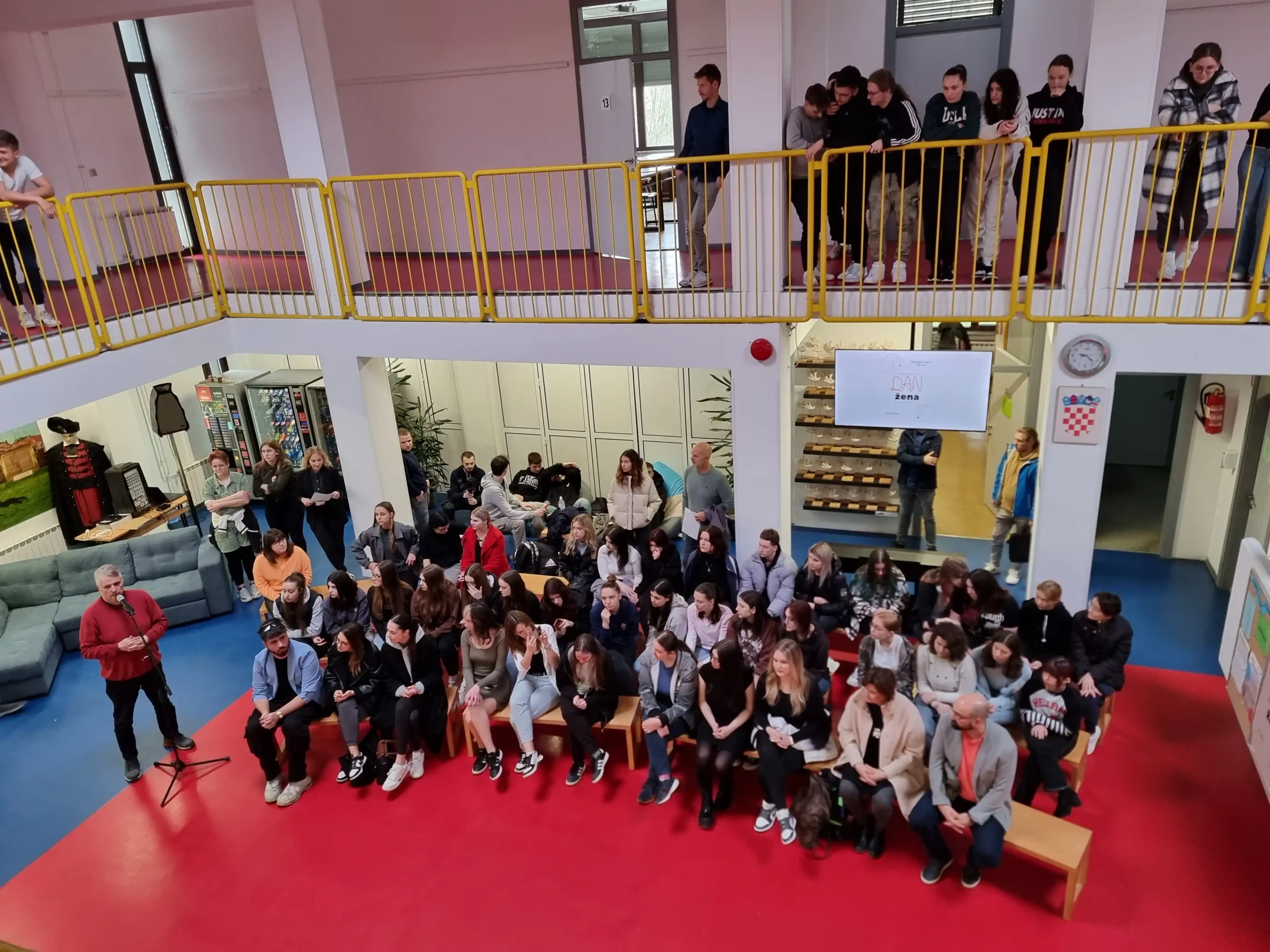 Graditeljska škola Čakovec prva na međužupanijskom natjecanju iz web dizajna! (7) Graditeljska škola Čakovec prva na međužupanijskom natjecanju iz web dizajna! (7)