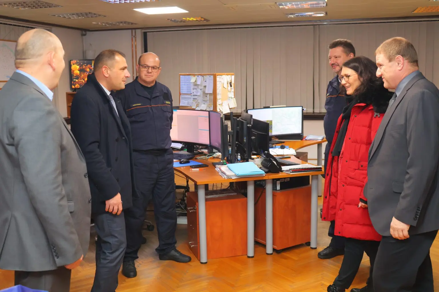 Gradonačelnica Ljerka Cividini i župan Matija Posavec obišli žurne službe tijekom novogodišnje noći (4) Gradonačelnica Ljerka Cividini i župan Matija Posavec obišli žurne službe tijekom novogodišnje noći (4)