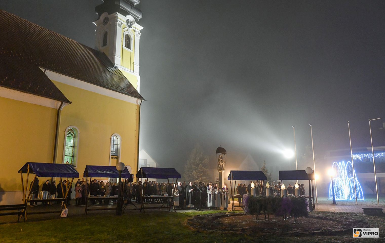 Gradonačelnik Kolarek zapalio četvrtu adventsku svijeću u Prelogu (37)