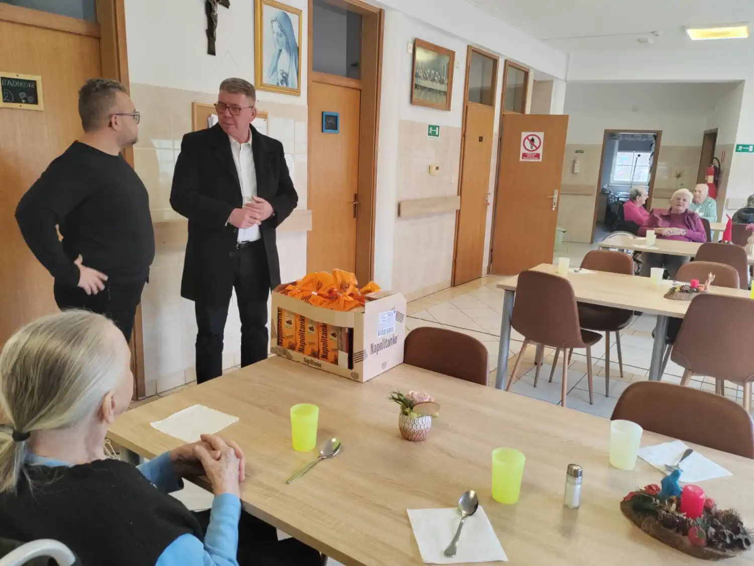 Gradonačelnik Srpak u posjeti domovima za starije i nemoćne (8) Gradonačelnik Srpak u posjeti domovima za starije i nemoćne (8)