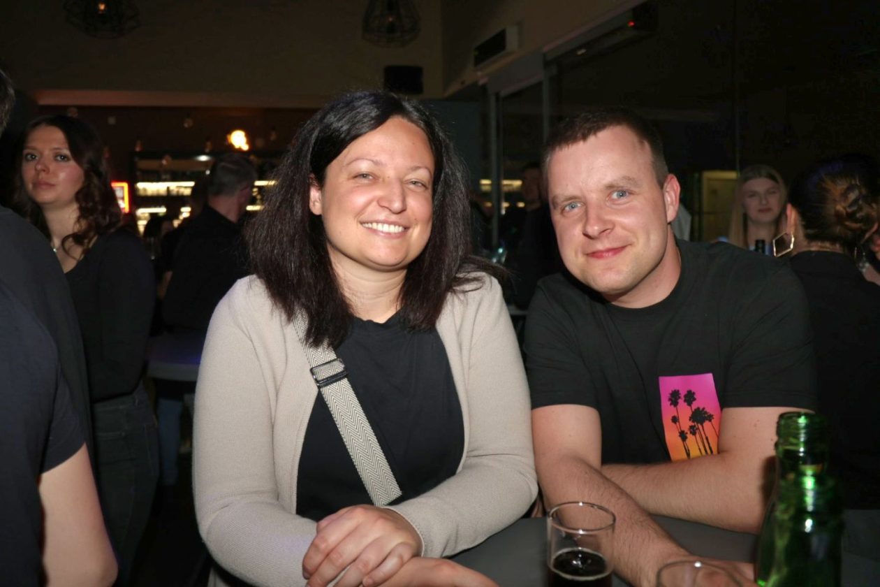 Gradska kavana Vulkan bend (14)