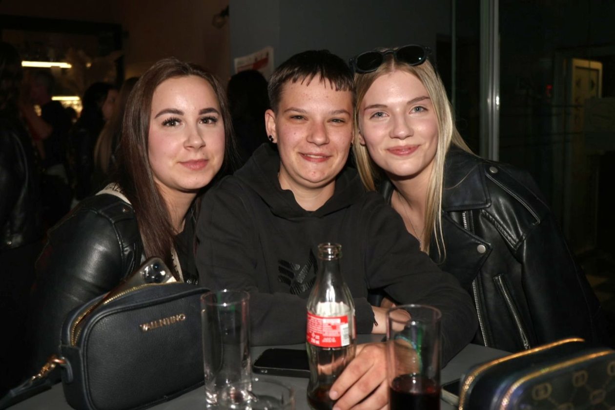 Gradska kavana Vulkan bend (9)