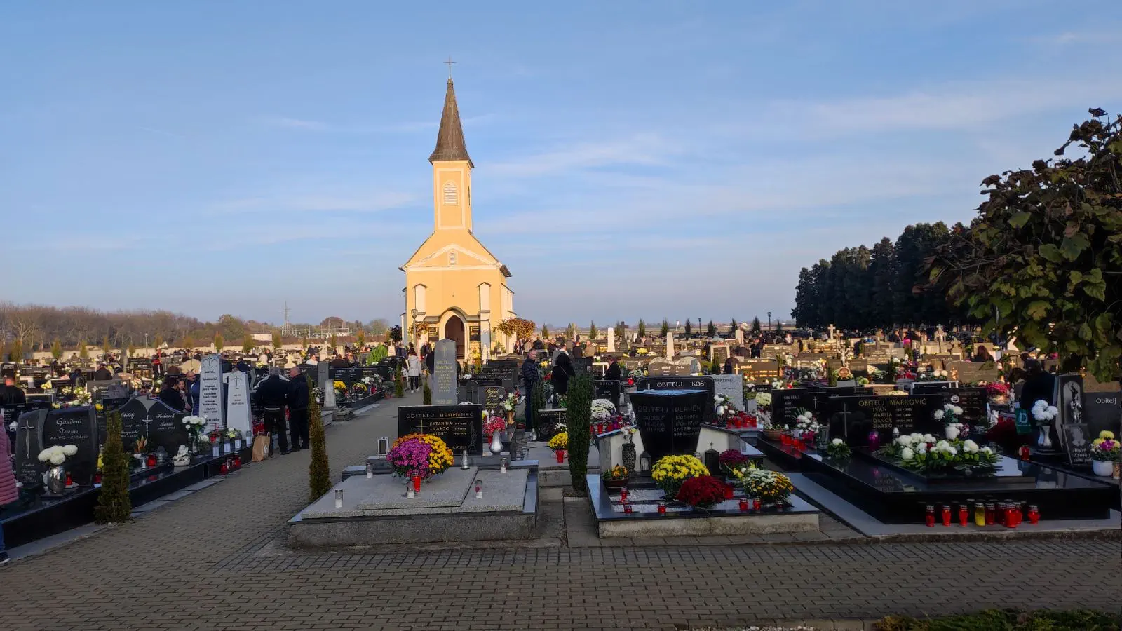Gradsko groblje Prelog 2024 (1) Gradsko groblje Prelog 2024 (1)