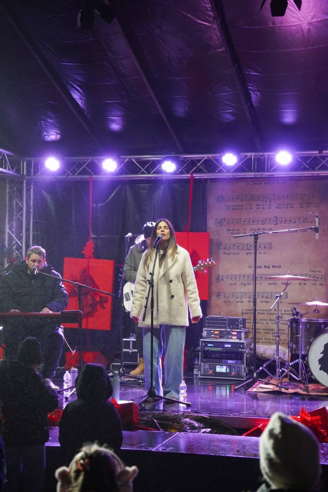 Grupa Emanuel duhovna glazba advent u čakovcu 2025 (12) Grupa Emanuel duhovna glazba advent u čakovcu 2025 (12)