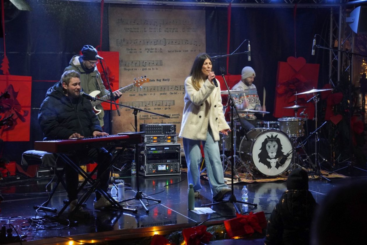 Grupa Emanuel duhovna glazba advent u čakovcu 2025 (15) Grupa Emanuel duhovna glazba advent u čakovcu 2025 (15)