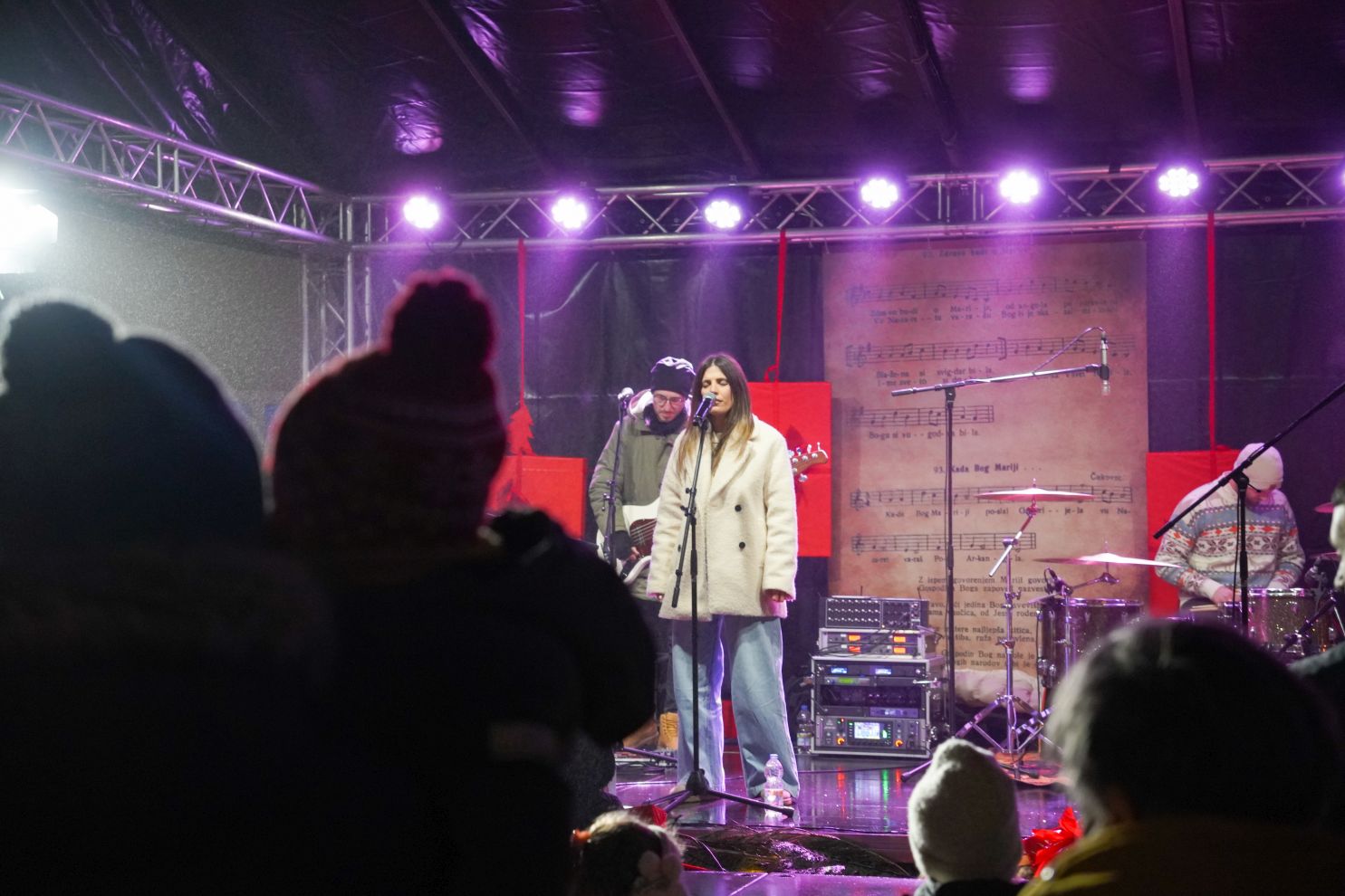 Grupa Emanuel duhovna glazba advent u čakovcu 2025 (23) Grupa Emanuel duhovna glazba advent u čakovcu 2025 (23)