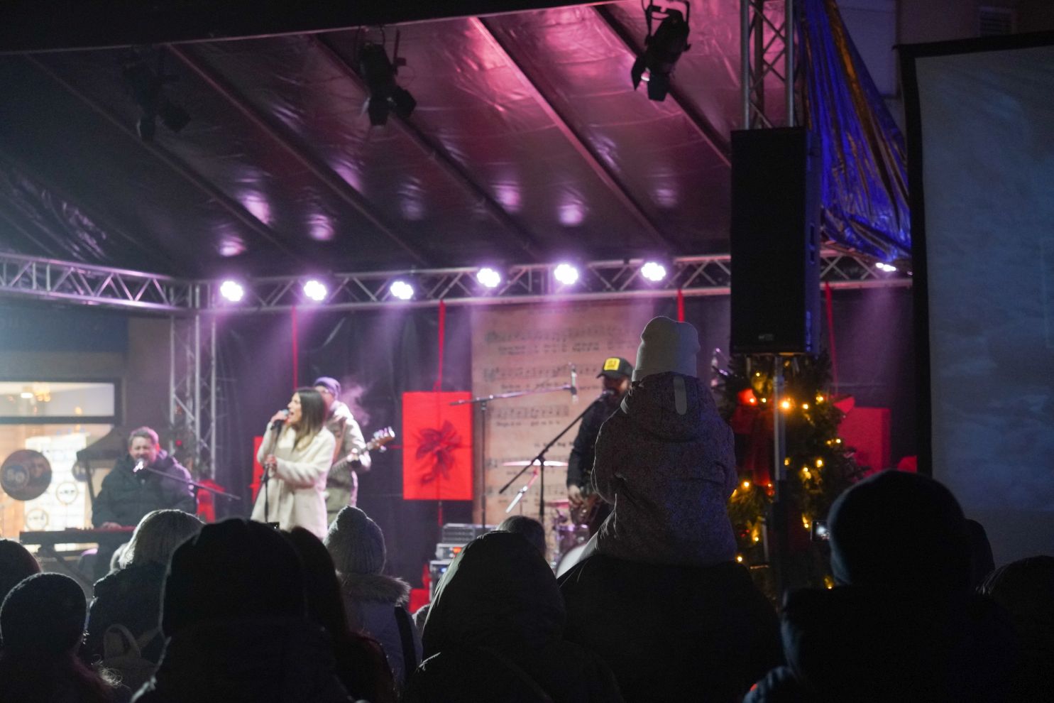 Grupa Emanuel duhovna glazba advent u čakovcu 2025 (9) Grupa Emanuel duhovna glazba advent u čakovcu 2025 (9)