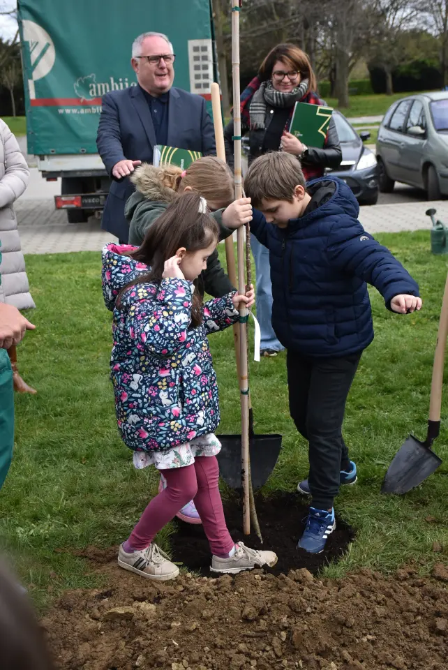 Gupčeva lipa, Čakovec, 2. osnovna (16)