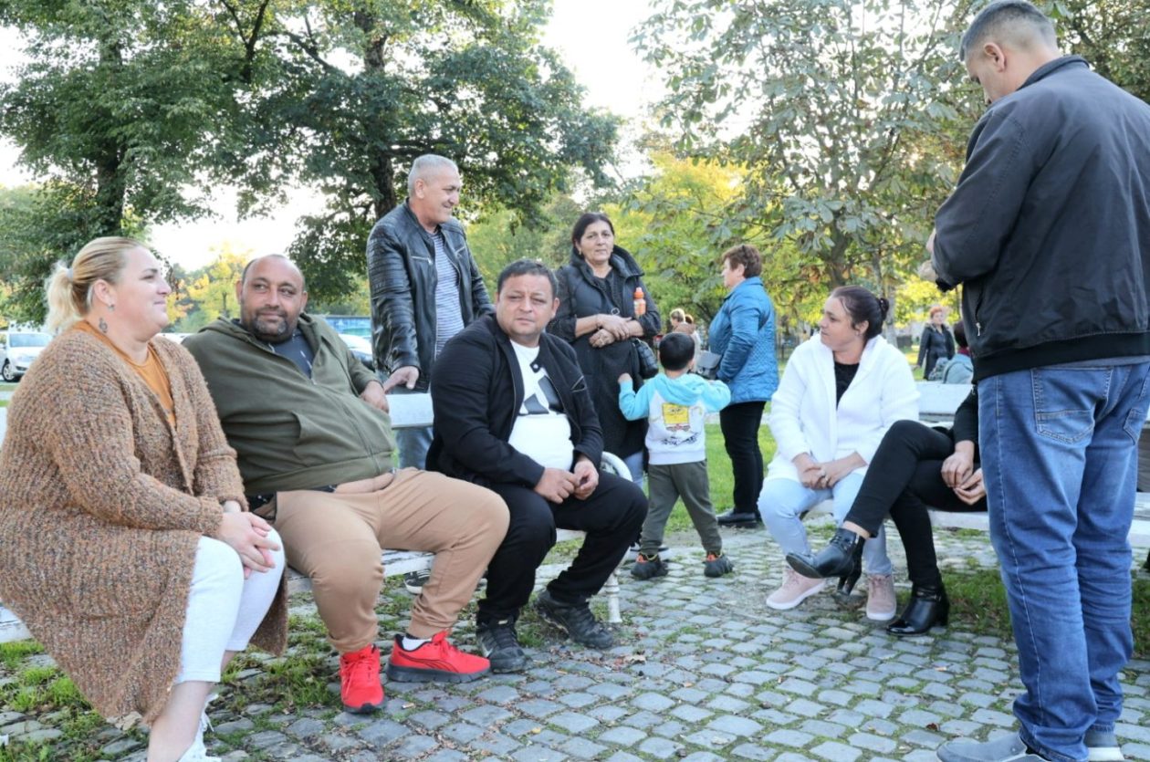 HALIDU U ČAST Tišina trga razbijena Halidovim glasom – Čakovec se oprostio na svoj način (4)