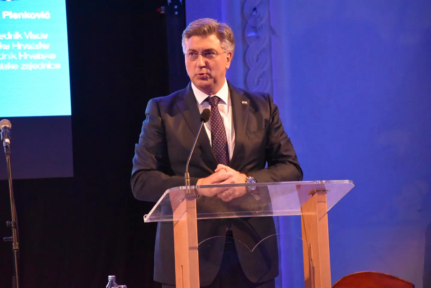 HDZ, 35 godina (20) andrej plenović