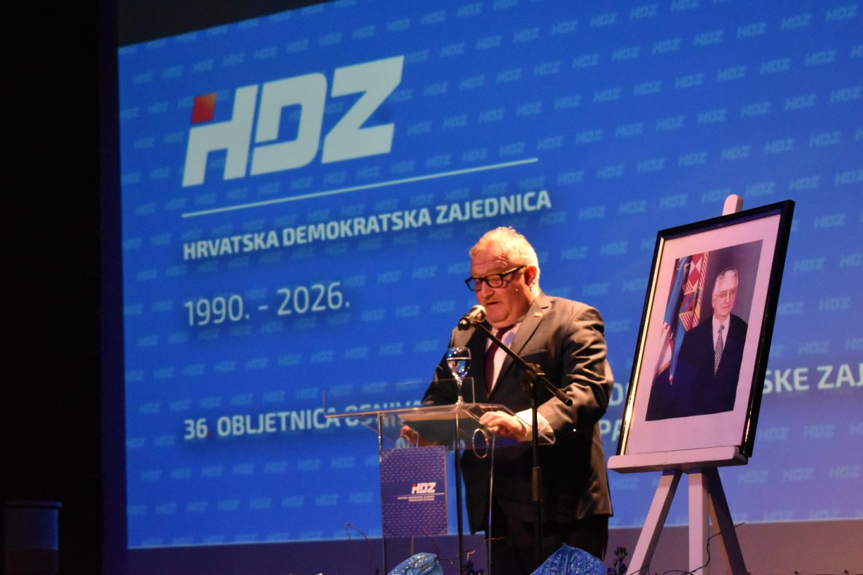 HDZ 36 godišnjica Plenković (14)