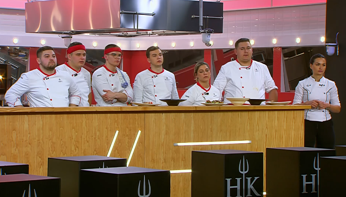 anel tomašić, crveni tim anel tomašić, crveni tim